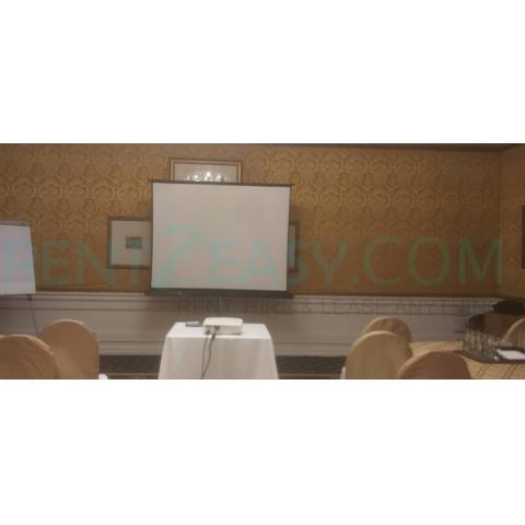 3200 Lumnes Brightness LCD Projector rent in 